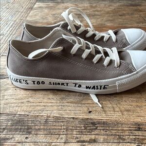 Converse RENEW Canvas Low-Top Sneakers in Taupe and White Life’s too Short.